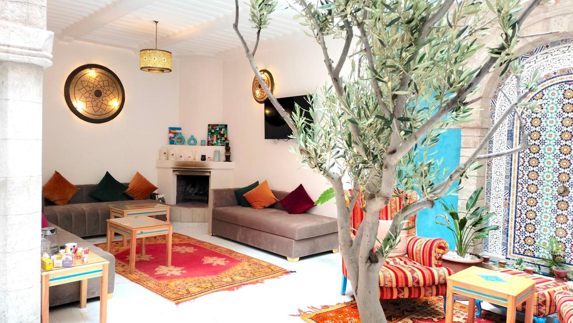 Riad Al Manara Есувейра Екстериор снимка